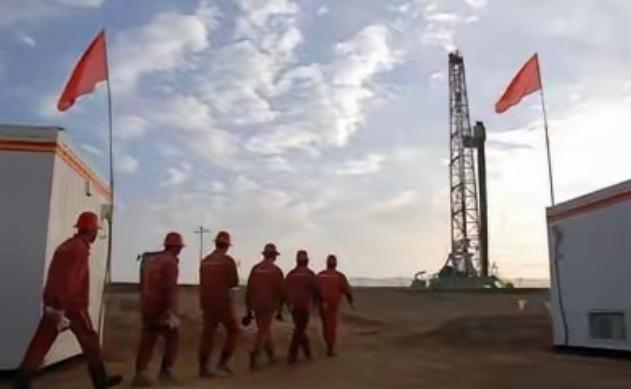 4月29日，央视新闻报道，国内一口气确认13个亿吨级油田，连带一批大型气田同时现