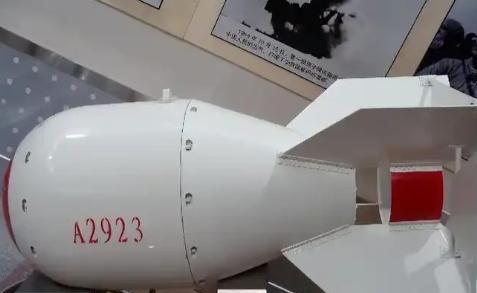 原子弹原理早已公开，为什么还有那么多国家造不出原子弹？说句难听的，不光造不出来，