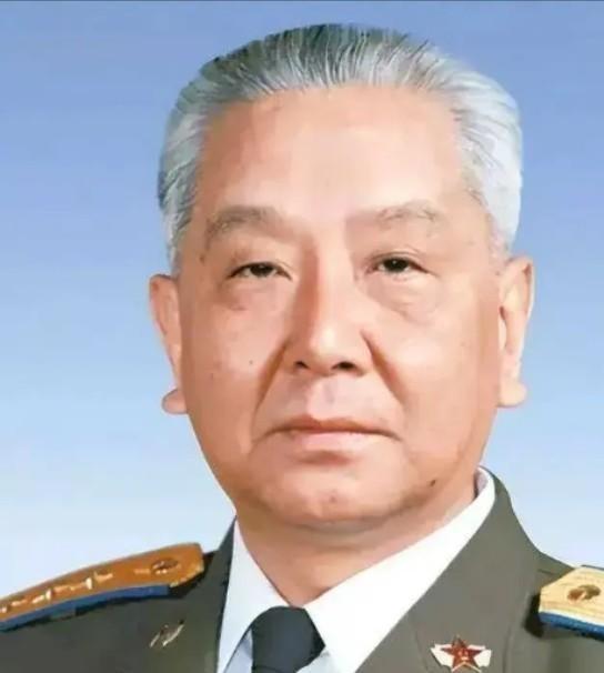1971年，“913事件”后，空军司令部乱成一锅粥，一个空军司令在会议上吵吵闹闹