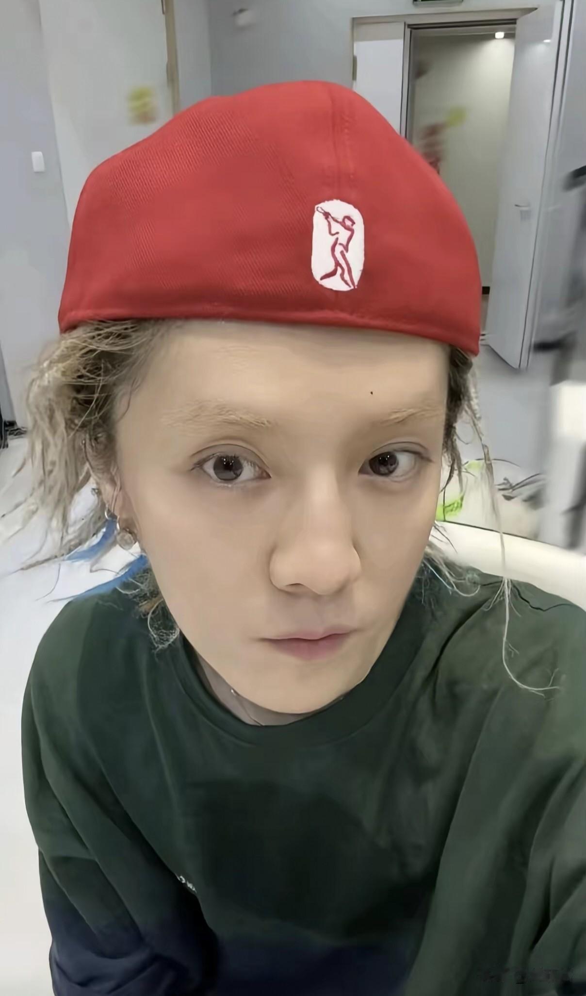 鹿晗和关晓彤分手的本质原因，比起网传的男方私下不检点，更倾向是女方家长过不出那道