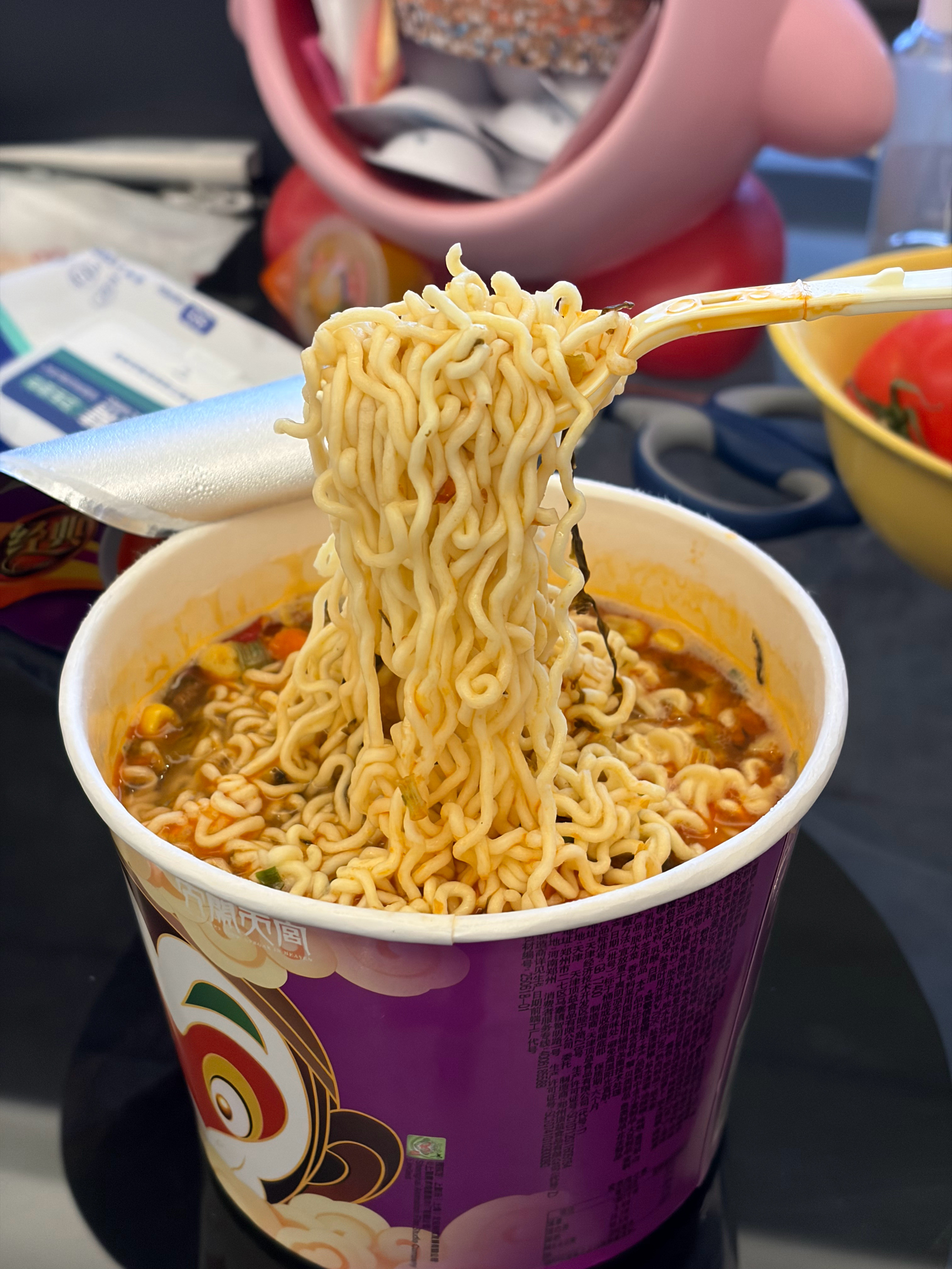 可能是今天运动量有点大，也可能是晚饭吃得太早了，到这个点实在是饿了[哭哭][苦涩