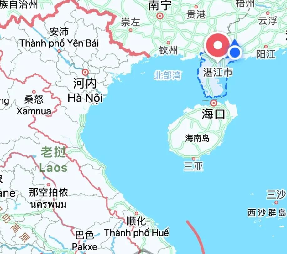 出差到湛江，直接被这城市的“先天条件”惊到了市区沿着海铺得平平整整，一脚油门就