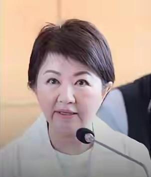 “八二三炮战”68周年纪念日，赖清德在金门岛上玩出了个不知天高地厚。而卢秀燕公开