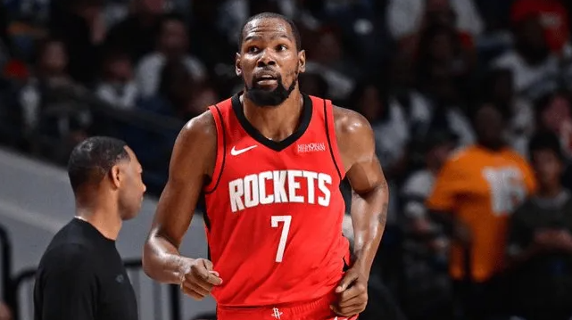 美媒BleacherReport认为火箭队下赛季的表现会略有下滑。“火箭并