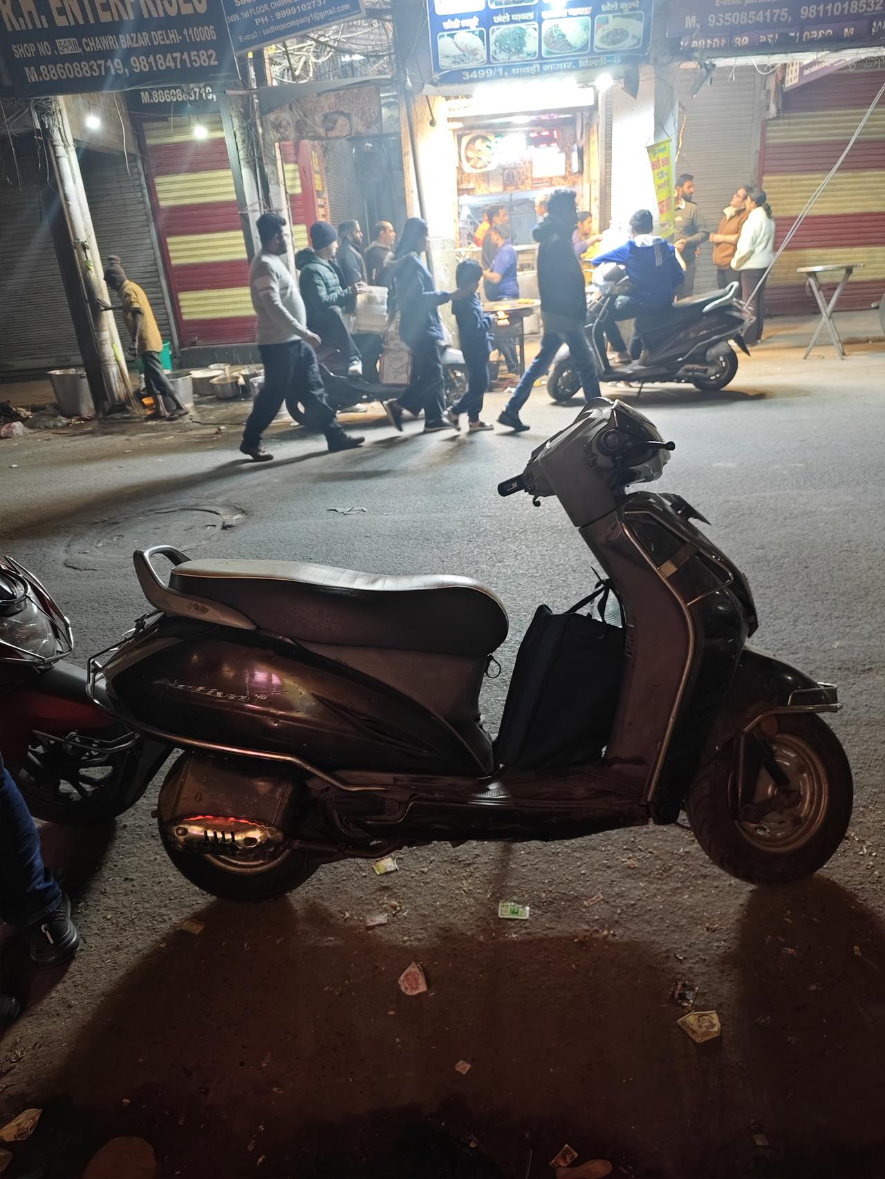 在印度呆久了有点腻了，觉得很枯燥，没有啥玩的地方，每天不是在拥挤的人群中，就是给