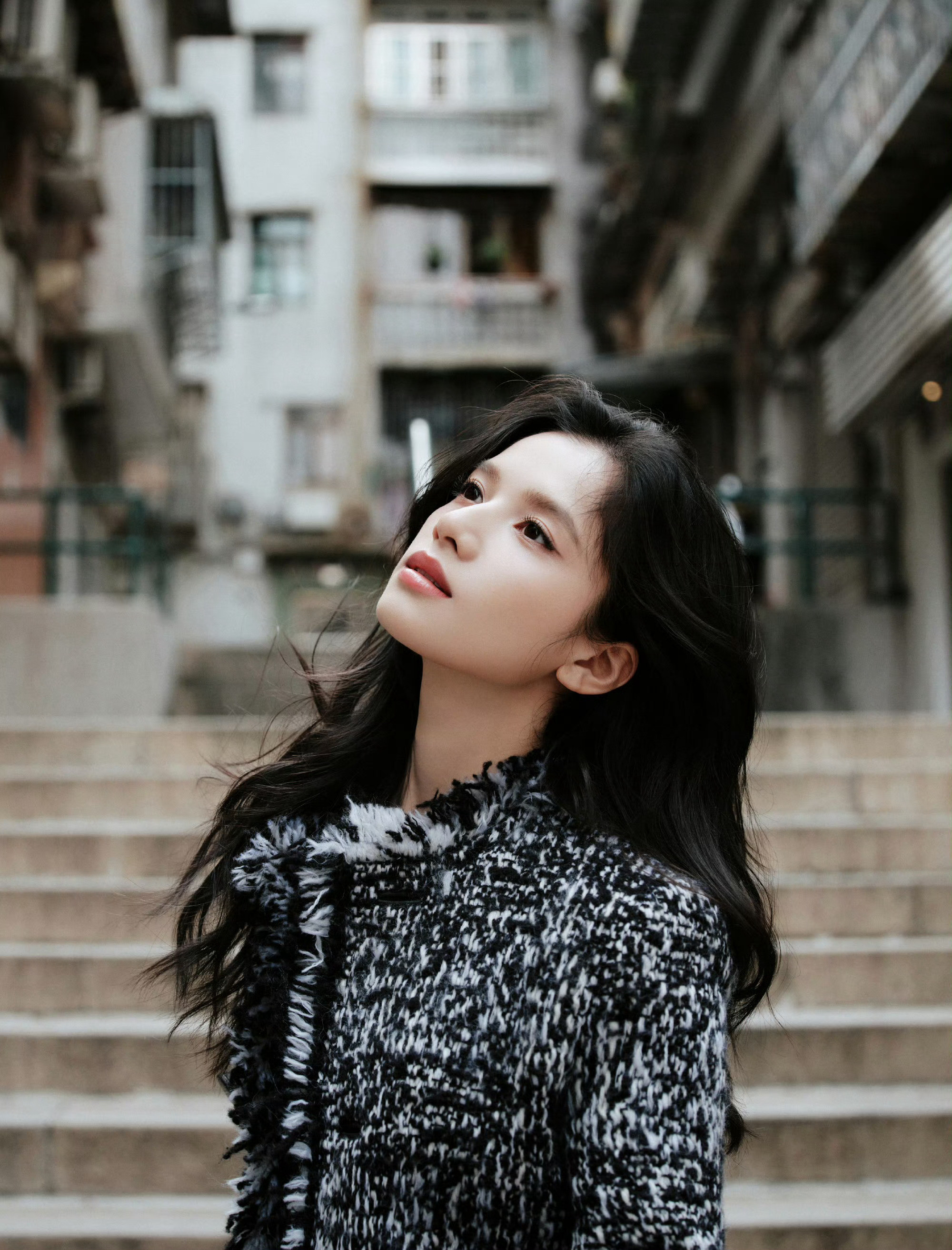 张婧仪女神的脸是最牛的时尚单品妆发都特别完美，还要ccdlive和视频