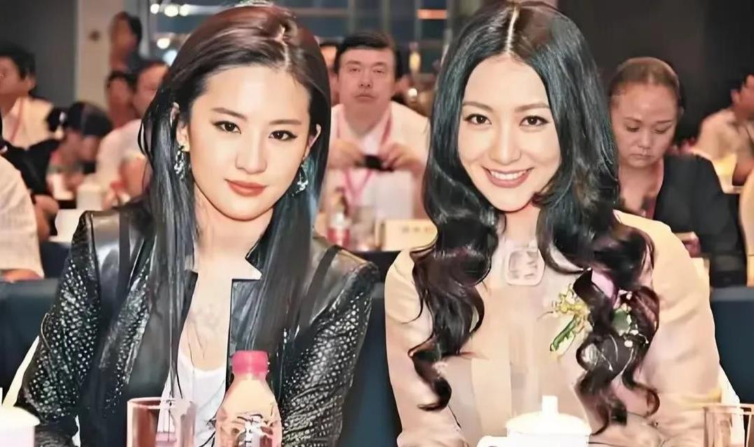 论内娱女星的颜值段位，白冰的颜值和她的人气成反比。刘亦菲和白冰，你们觉得谁更美