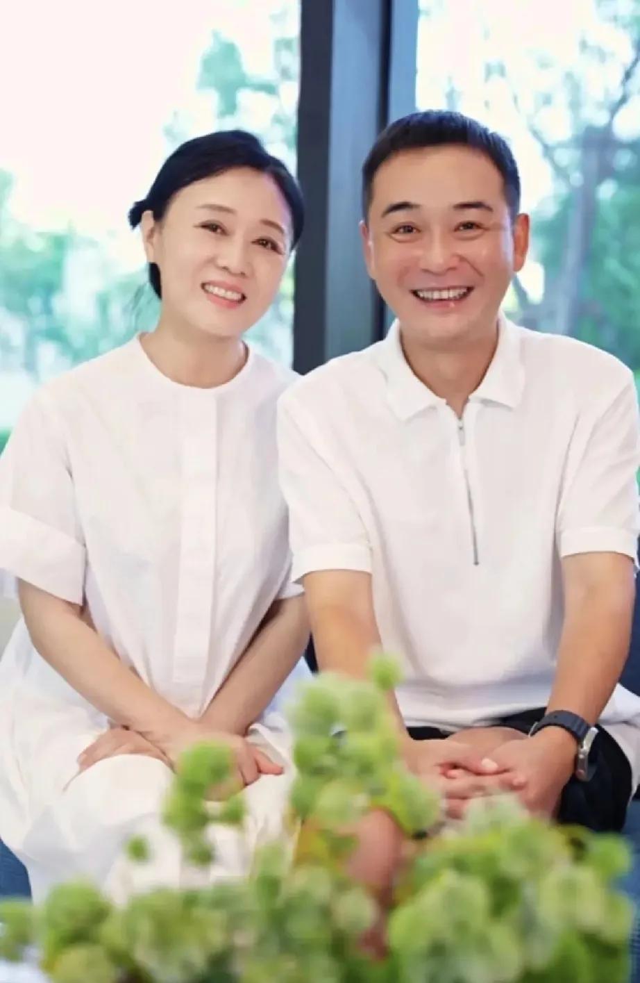 “我不渴求白头偕老，三年四年已满足，十年八年是惊喜，一辈子那就是奇迹”。200