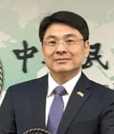 针对大陆学者近日宣称菲律宾最北端巴丹群岛属于中国。台湾外事部门发言人萧光伟今天（