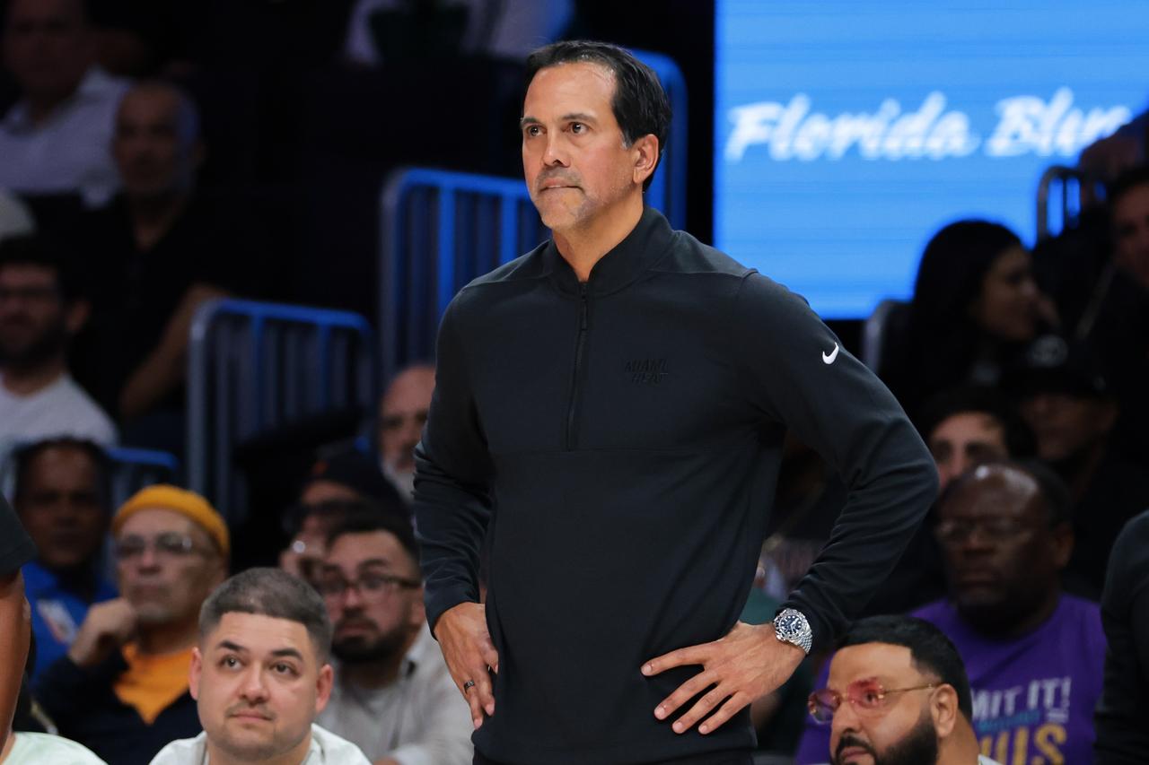 感觉斯波就挺厉害的，不管热火什么阵容，都有竞争力，而且排名还挺不错！1，热火