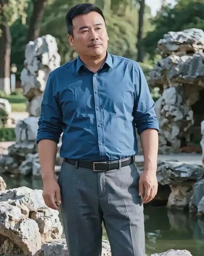 好久没看到柳云龙的消息，再次看到他没想到变化竟会那么大，当年那种颜值和身材都被评