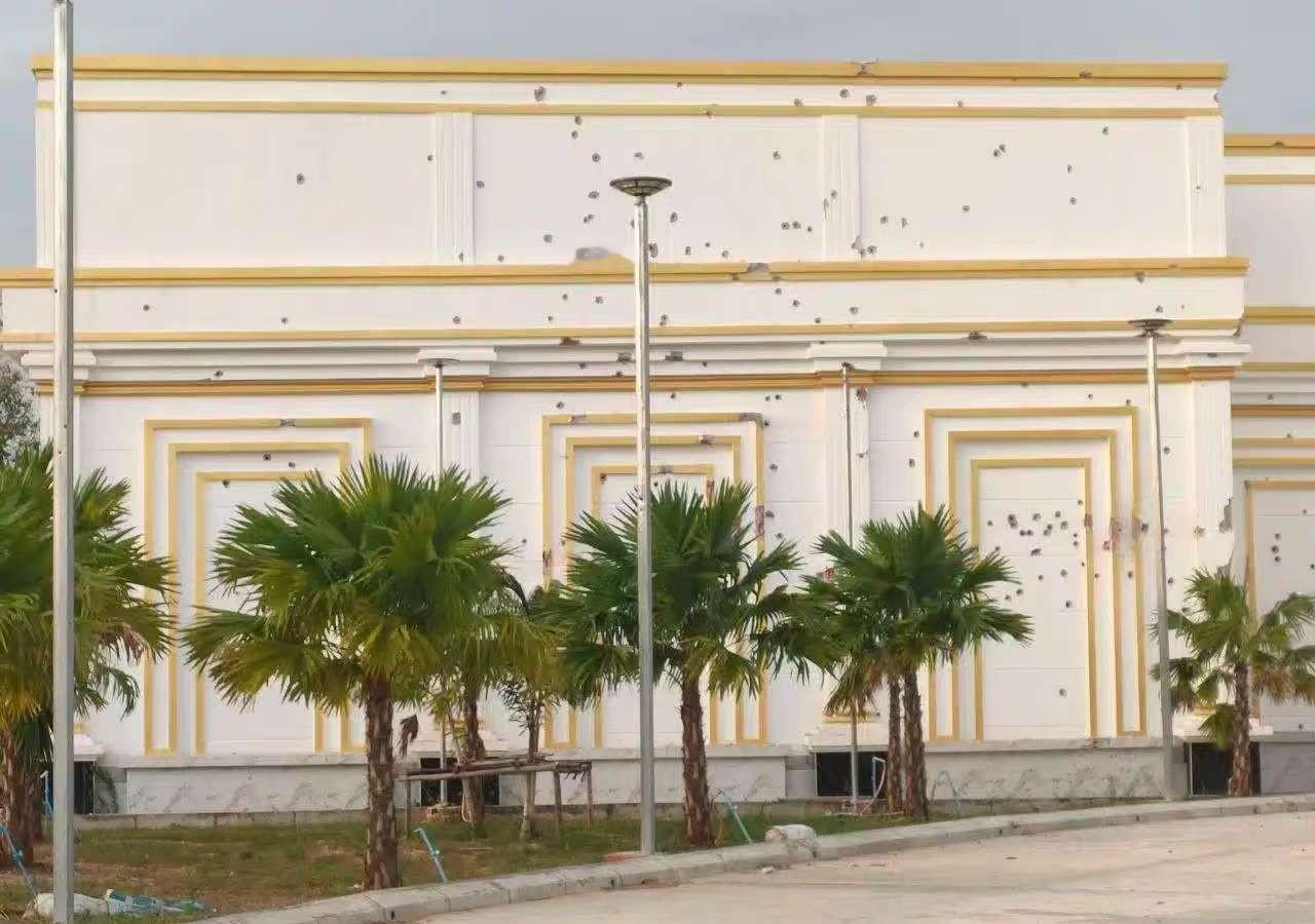 泰国军方透露，柬埔寨边境大赌场，都是特别建筑材料修建，非常坚固。泰国军队最近用1