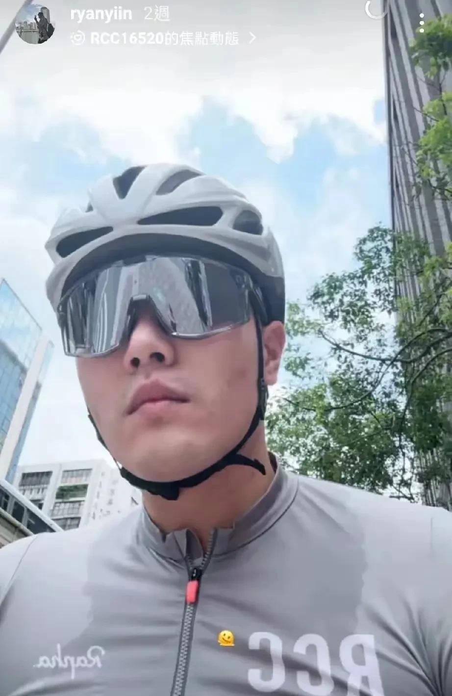 搞了半天重点在这呢马筱梅大婚前前夫哥出来捶她原以为前夫哥想赚一笔结果到