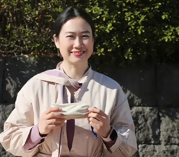 芙蓉姐姐现身，从初代网红到邻家姐姐的华丽蜕变