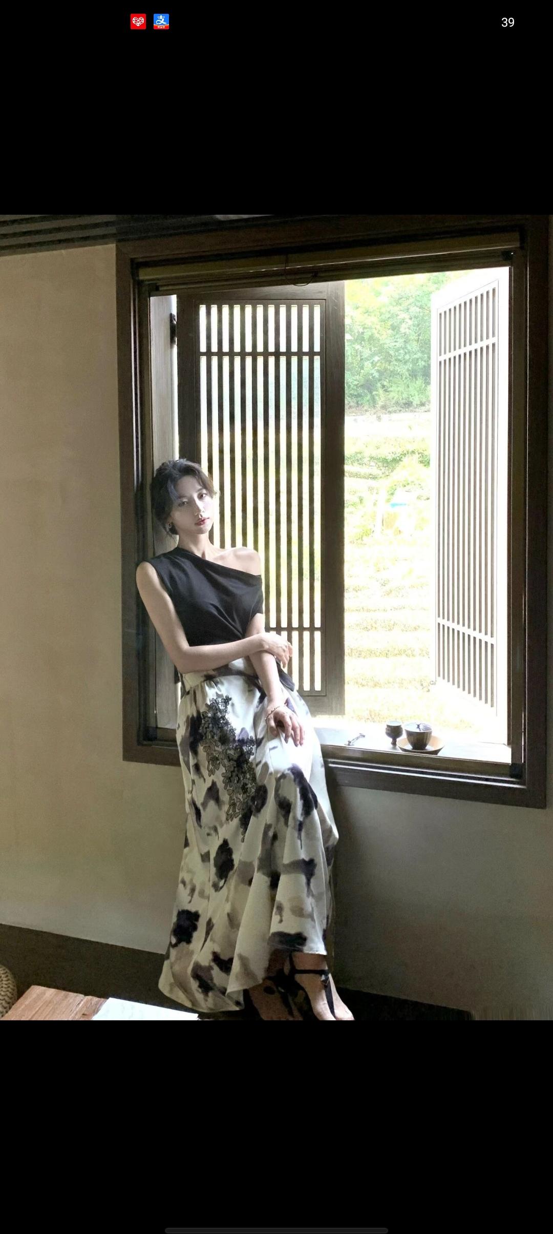 窗前倚坐思悠远，墨香飘逸入画来。晒图笔记大赛光影者的风光摄影