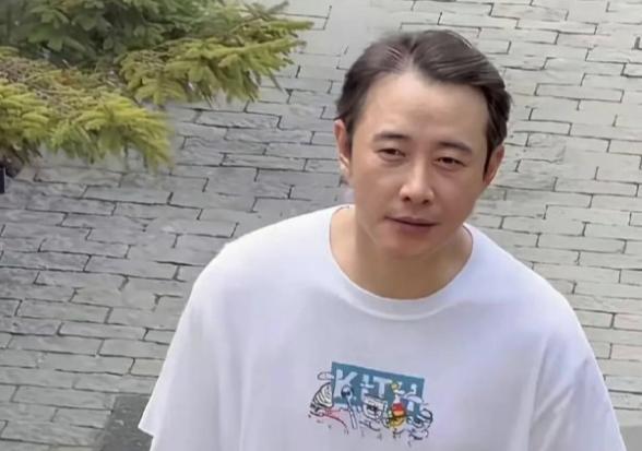 现在的罗晋和以前的罗晋这就是正常中年男人没化妆、没做造型、没滤镜、没修图的真实
