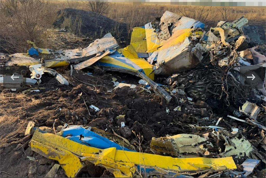 米格-29发射导弹，结果把自己给点了？乌空军这波操作，真是离了大谱。8月10