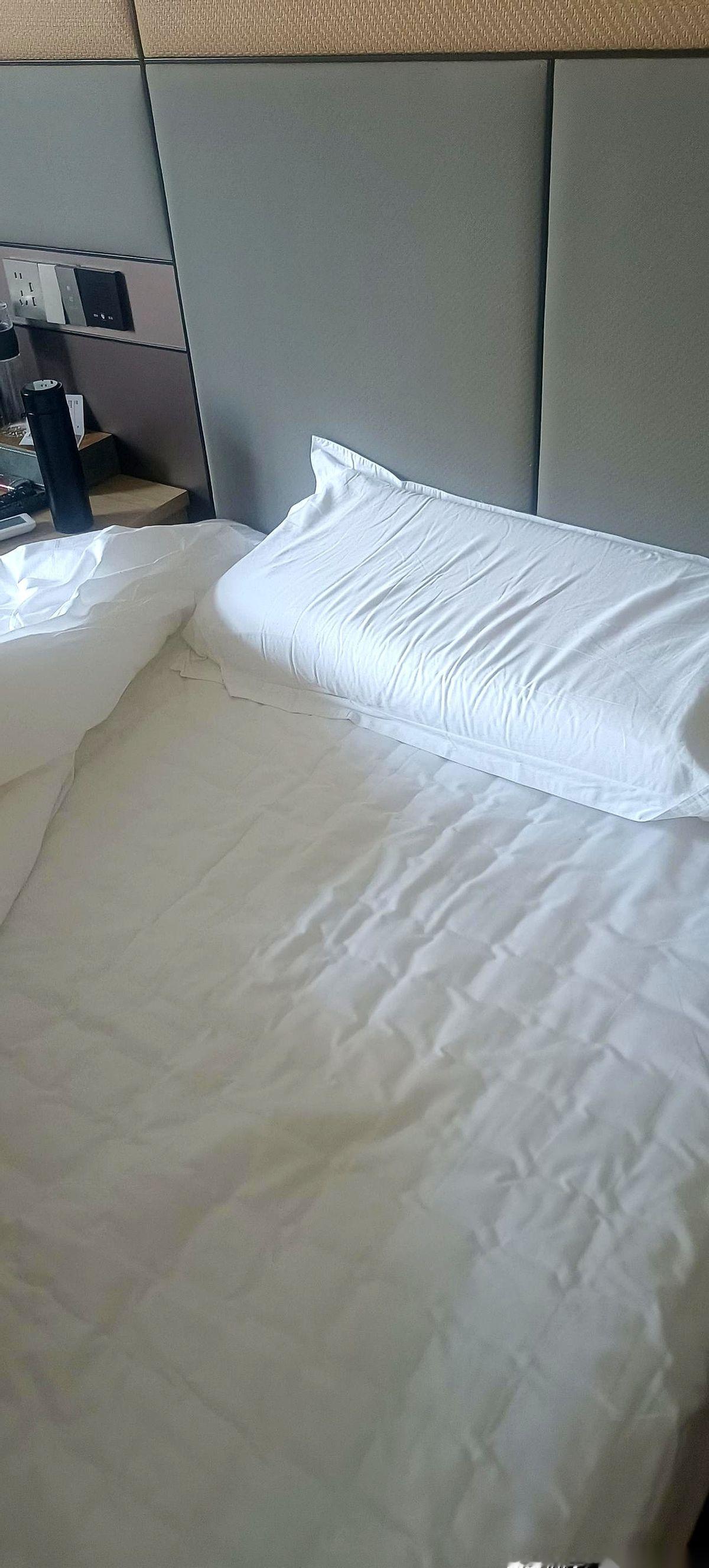 “妈，等我将来挣大钱，带你住4000一晚的酒店！”听听，我这闺女，给我画的饼多