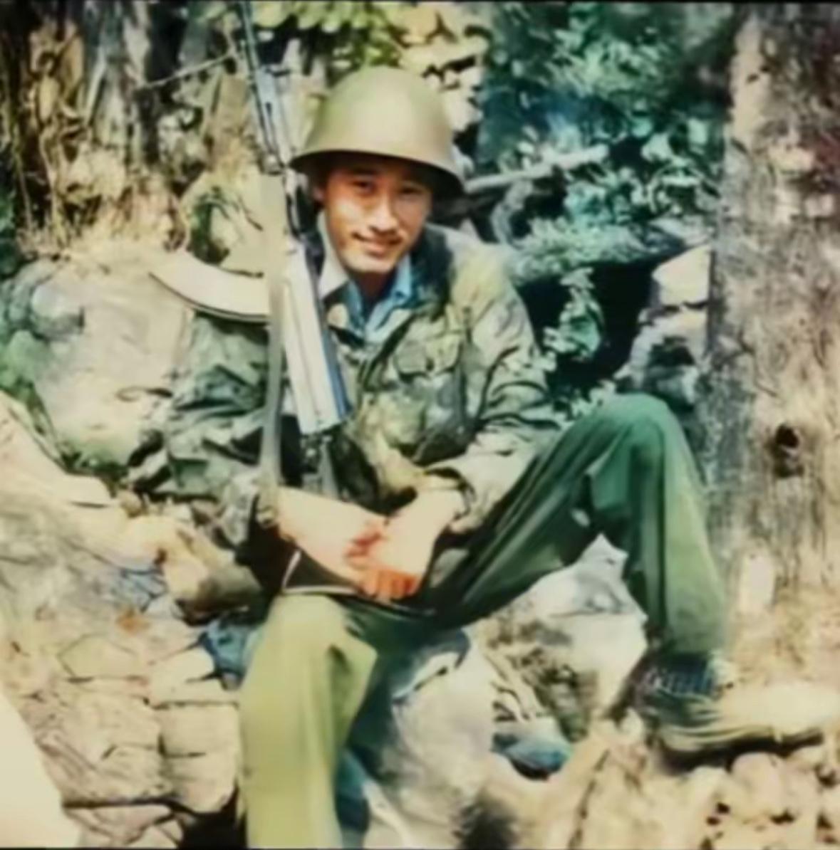 老山英雄狙击手谷新敏，河南人，是第27军79师235团4连战士，1987年4月进