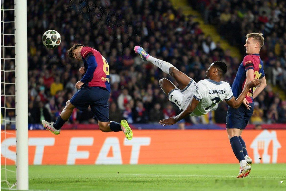 罗马诺关于邓弗里斯：国际米兰在一月份并不愿意接受任何租借交易，而当时这几乎是利物