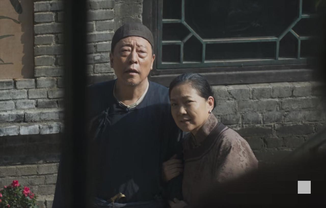 生万物：三个隐藏的结局你看懂了吗？一是铁头最终与银子走到了一起。二是宁学祥与