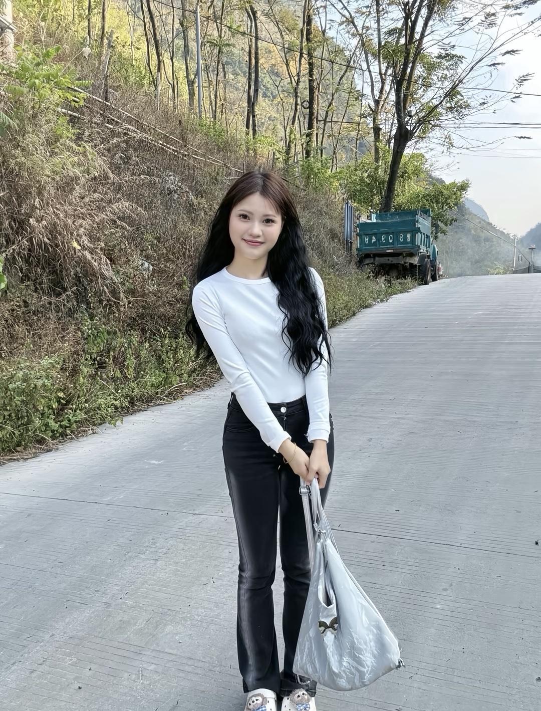 知性美女穿搭分享