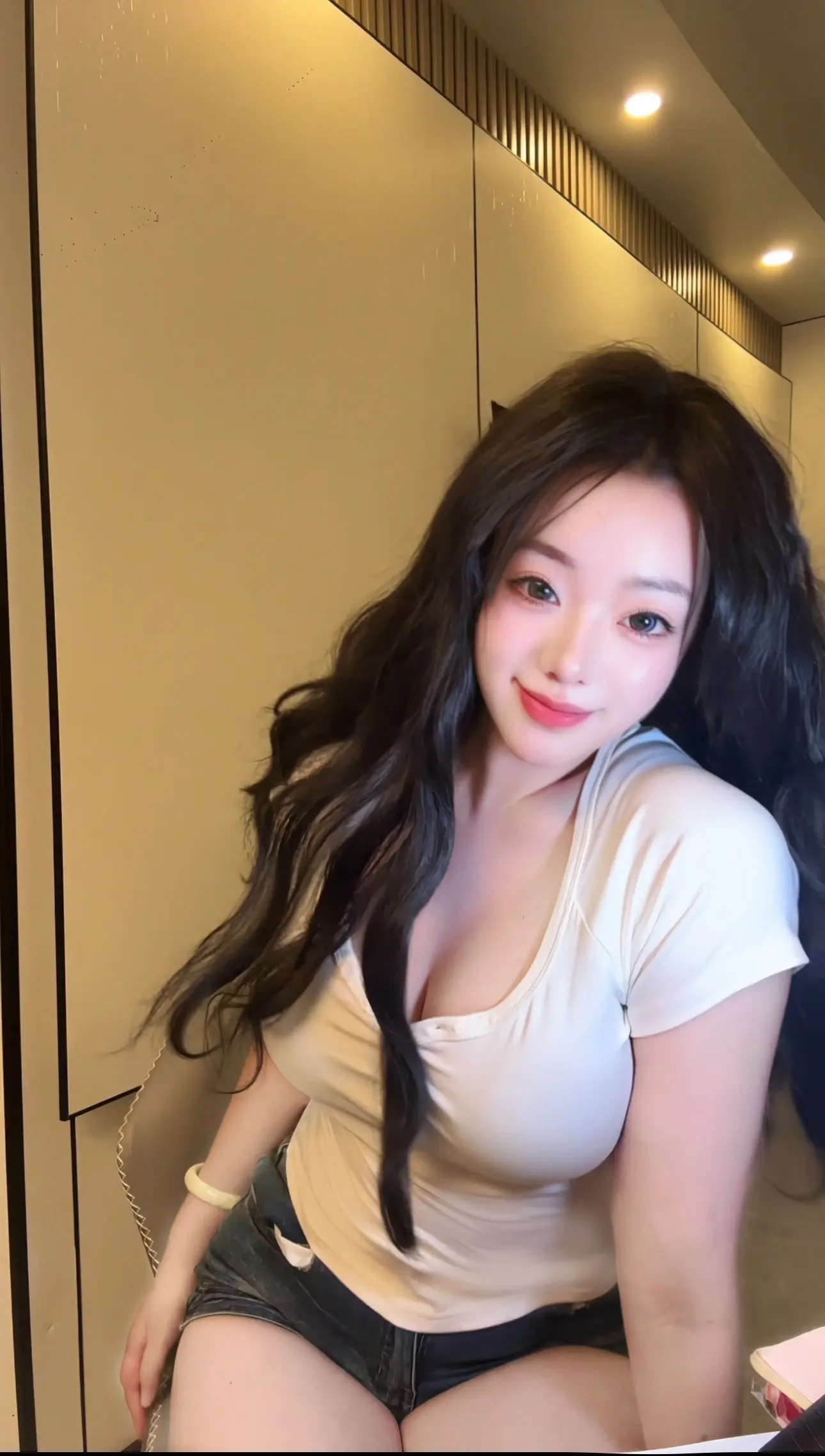 纯欲白t