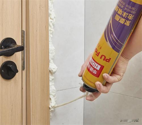 60秒看完装修中哪些位置用什么胶？①如果需要承重选择结构胶。这种结构胶一般做玻