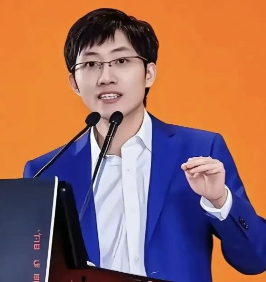 “中美差距究竟有多大？”DeepSeek创始人梁文峰再次语出惊人！他说：“我们经