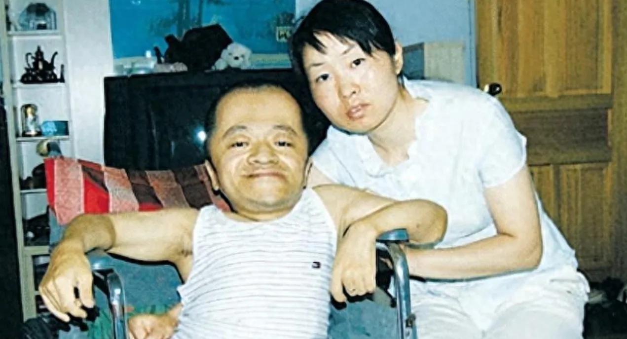 四川一位漂亮的31岁女工程师辞掉中石油铁饭碗，顶着父母“断绝关系”的威胁，嫁给7