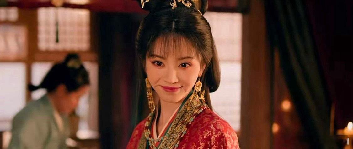 是因为演恶女吗？感觉田曦薇面相都变了，新剧看着比樊长玉颜值下滑了不少。此情此景，