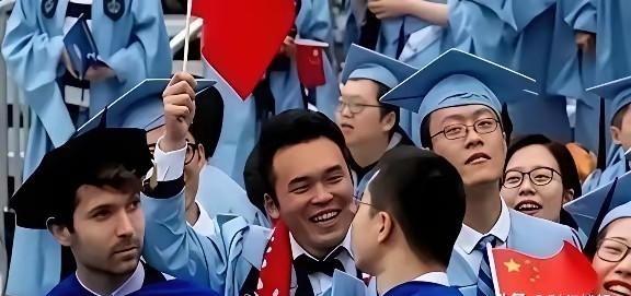 美国民调曾显示77%民众反感中国，中国民众对美国好感度呢？结果让白宫沉默了。皮尤