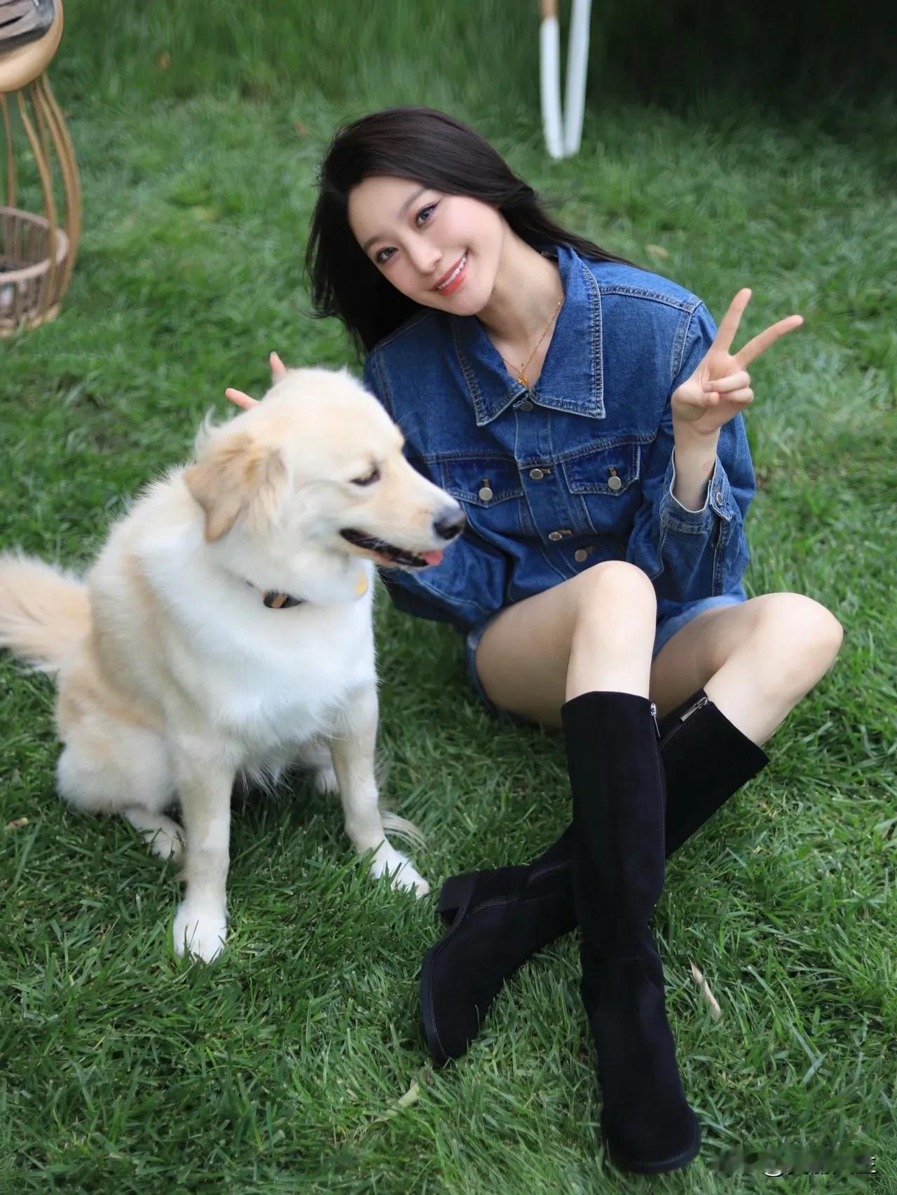 在云端，在水间，在雾里。