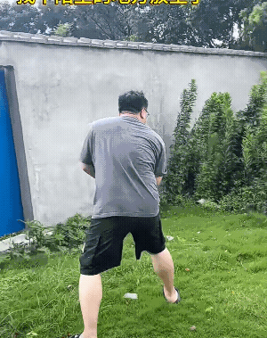 就狗狗这速度，它能把你给甩了！[捂脸哭]
