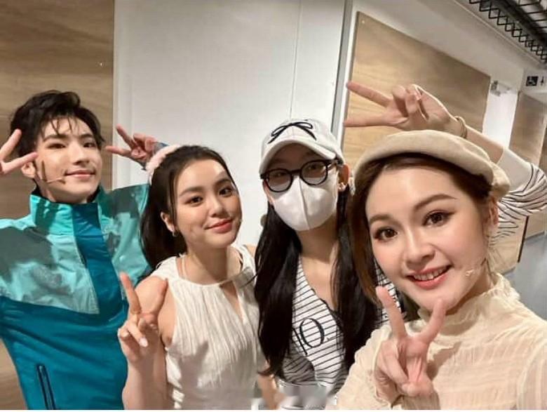 Gigi炎明熹日前被发现现身西九戏曲中心欣赏好姐妹姚焯菲的音乐剧《三．八》演出。