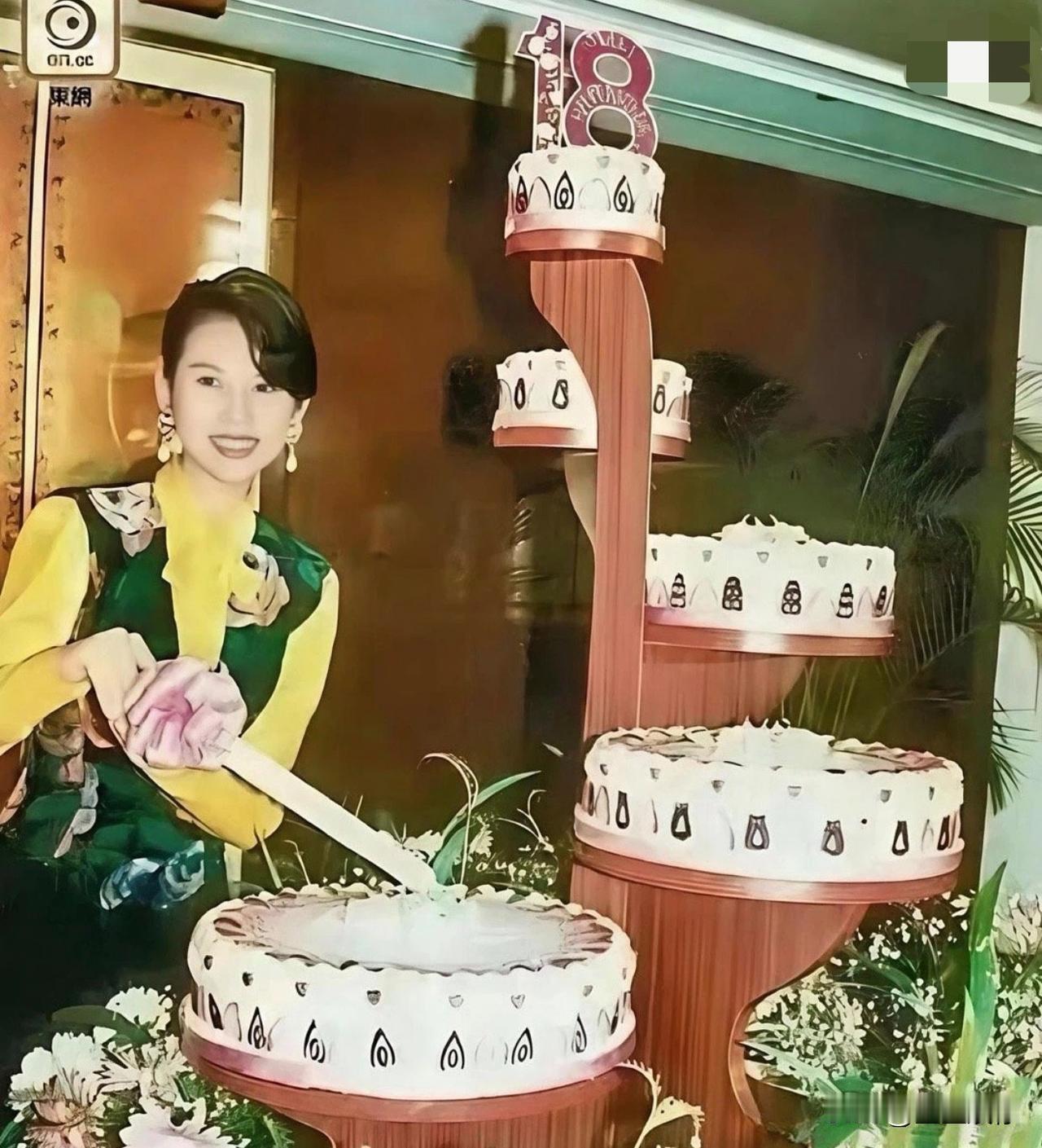 蔡少芬是唯一的一个，被大刘原配夫人说很乖的，认可的情人。蔡妈妈应该说是不干人