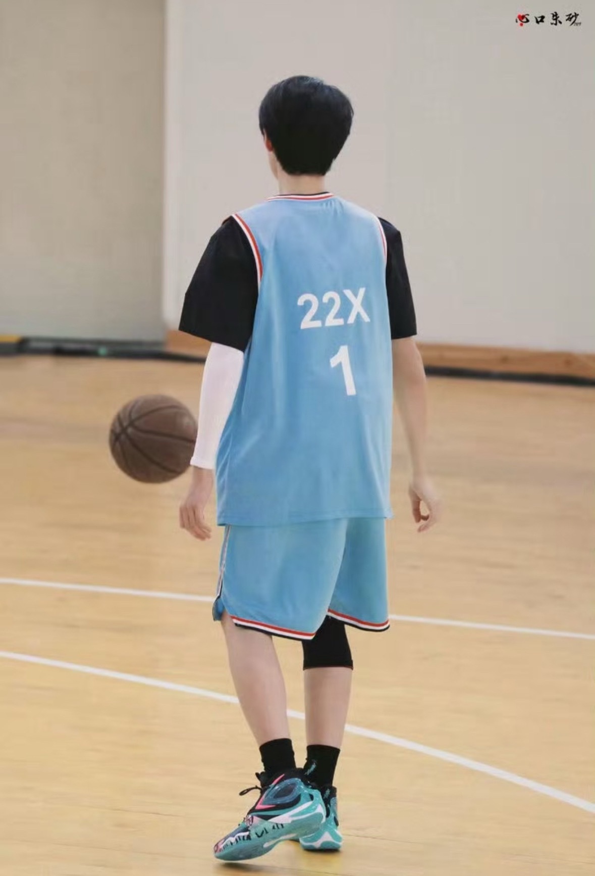 朱志鑫AlwaysNo.1朱志鑫一路向海的少年