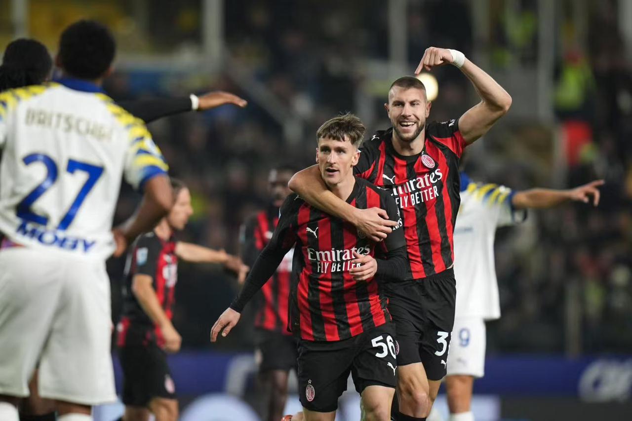 米兰打莱切，只有一个字，赢！本来米兰打莱切，绝对要拿下3分，因为国米和那不勒斯