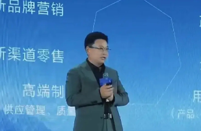 余承东的无奈。余承东在大湾区车展上的讲话很刺耳，其实是说出了他心中的无奈。他说
