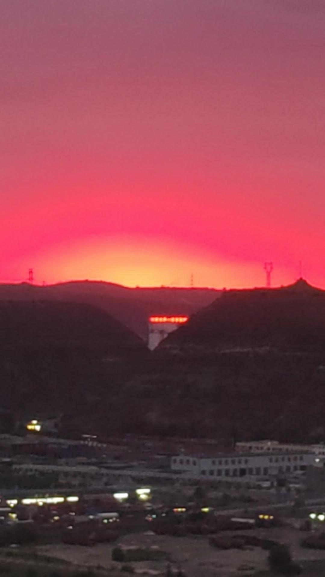 做好人，可能是当今世道最大的讽刺了吧？在如今的世道，一旦你开始想做个好人，那么