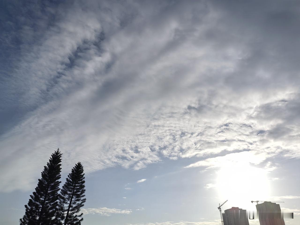 新一轮寒潮来袭，全国超10省份将有大风＋降温＋雨雪天气！广东气温先升后降，新