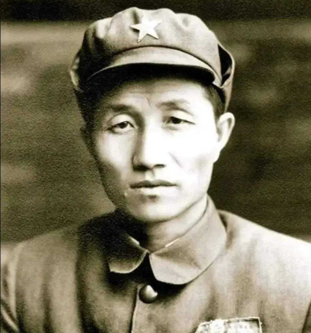 程子华带领东野先遣兵团入关，路过密云。发现密云只有几千守军，如果用一天时间打下密
