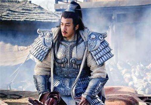 “项羽给韩信的‘转正考试’，是在暴雨夜关他进空粮仓——不考谋略，只看他会不会把一