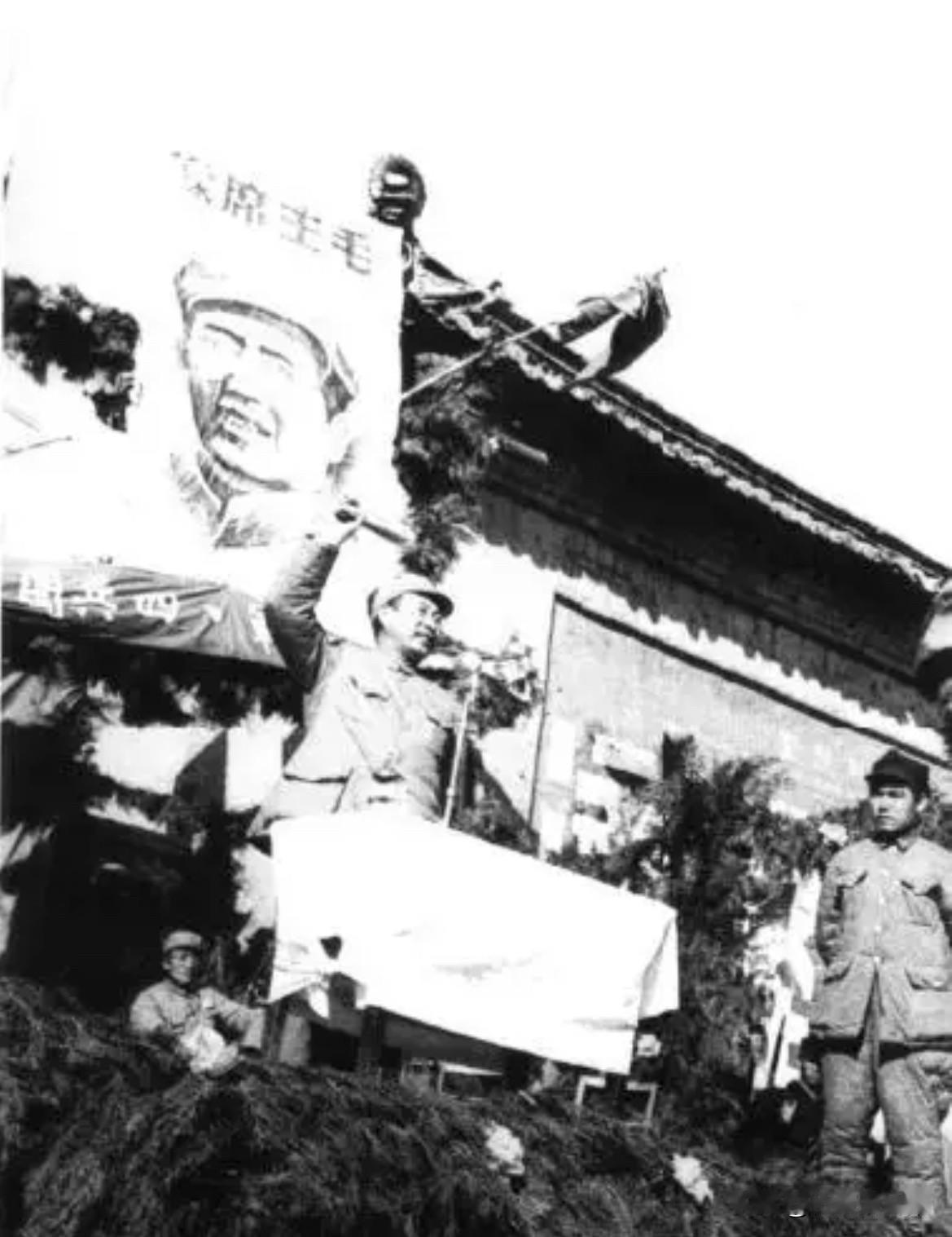 1950年2月,第二野战军第四兵团司令员陈赓指挥所部及第四野战军第三十八军一部向