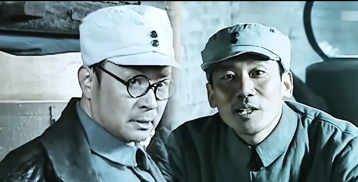 亮剑中陈旅长和副参谋长，哪个含金量更高？在当时，我军上级单位参谋长含金量是逊色