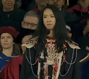 中国网民指责蒋雨融有美国NGO绿发会和特权背景，美国媒体和网民则称她是中国的间谍