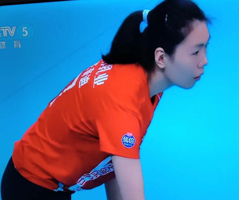 起点高的王音迪当初成为天津女排和上海女排相争的后备人才，王音迪权衡以后，最终选择