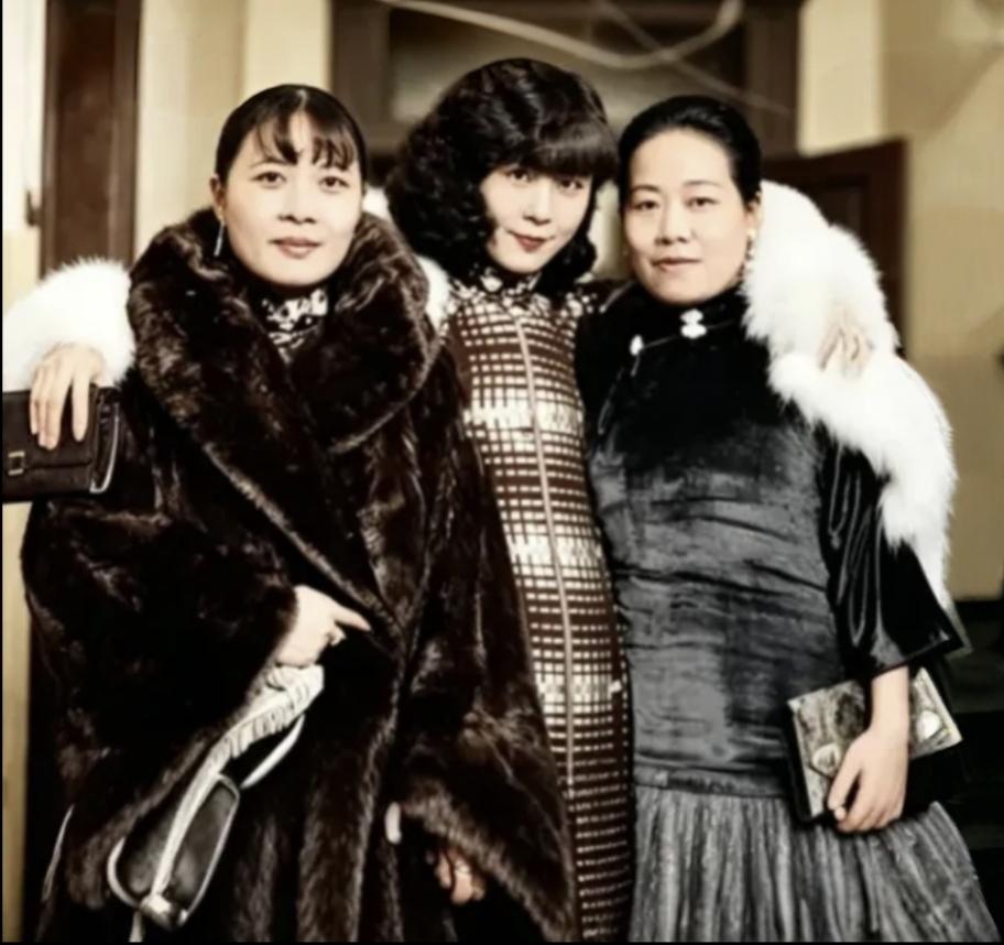 分享那些老照片张学良找了小三赵四小姐，还以为他的原配于凤至长得多丑呢！看看于凤至