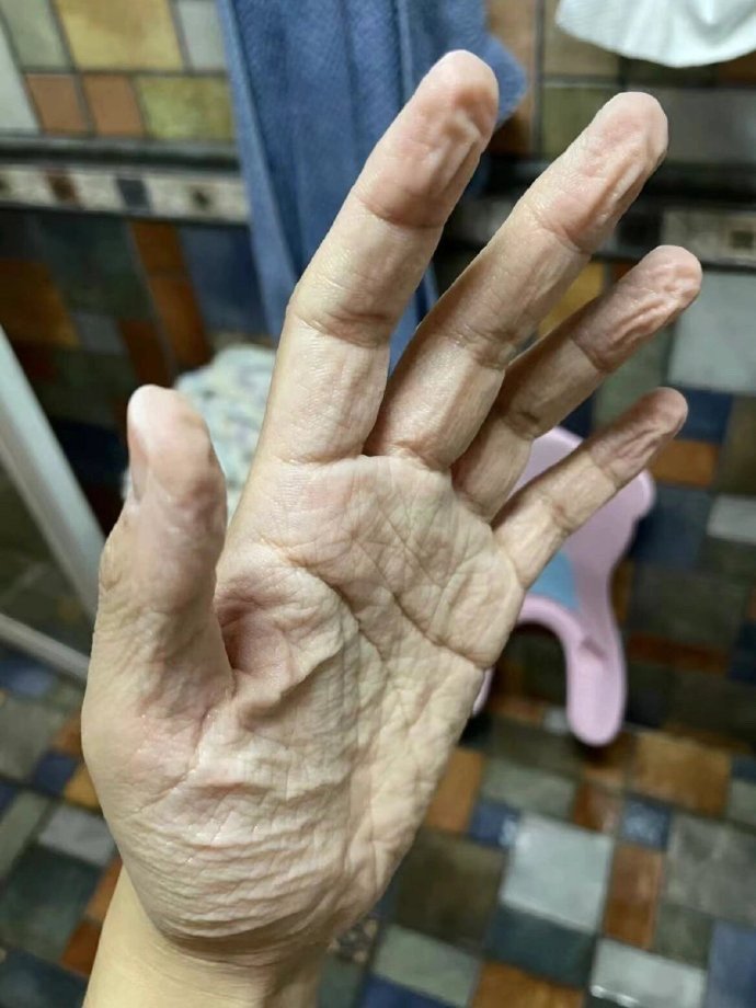被室友的姨妈优越感嫌弃了……