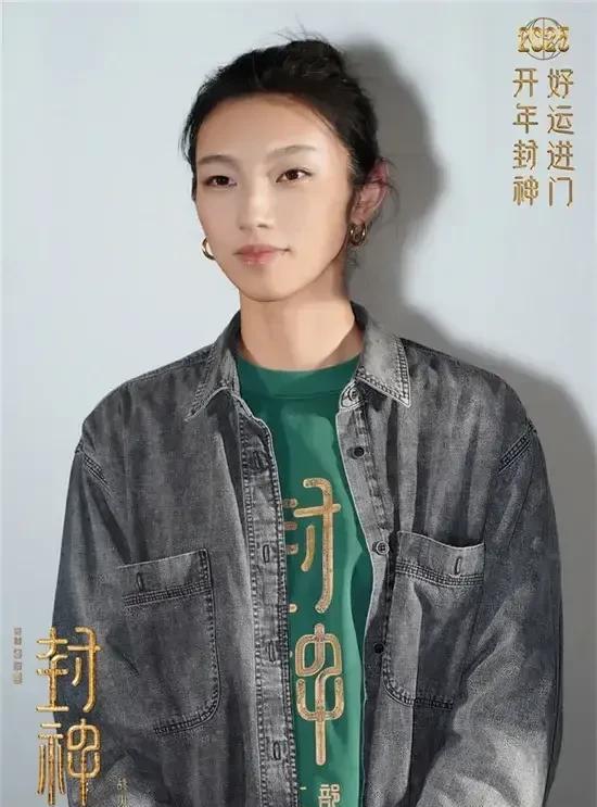 科钦夫与那尔那茜不同，他有真才实学，关键是人家真的就是蒙古人，父亲也是…考大学